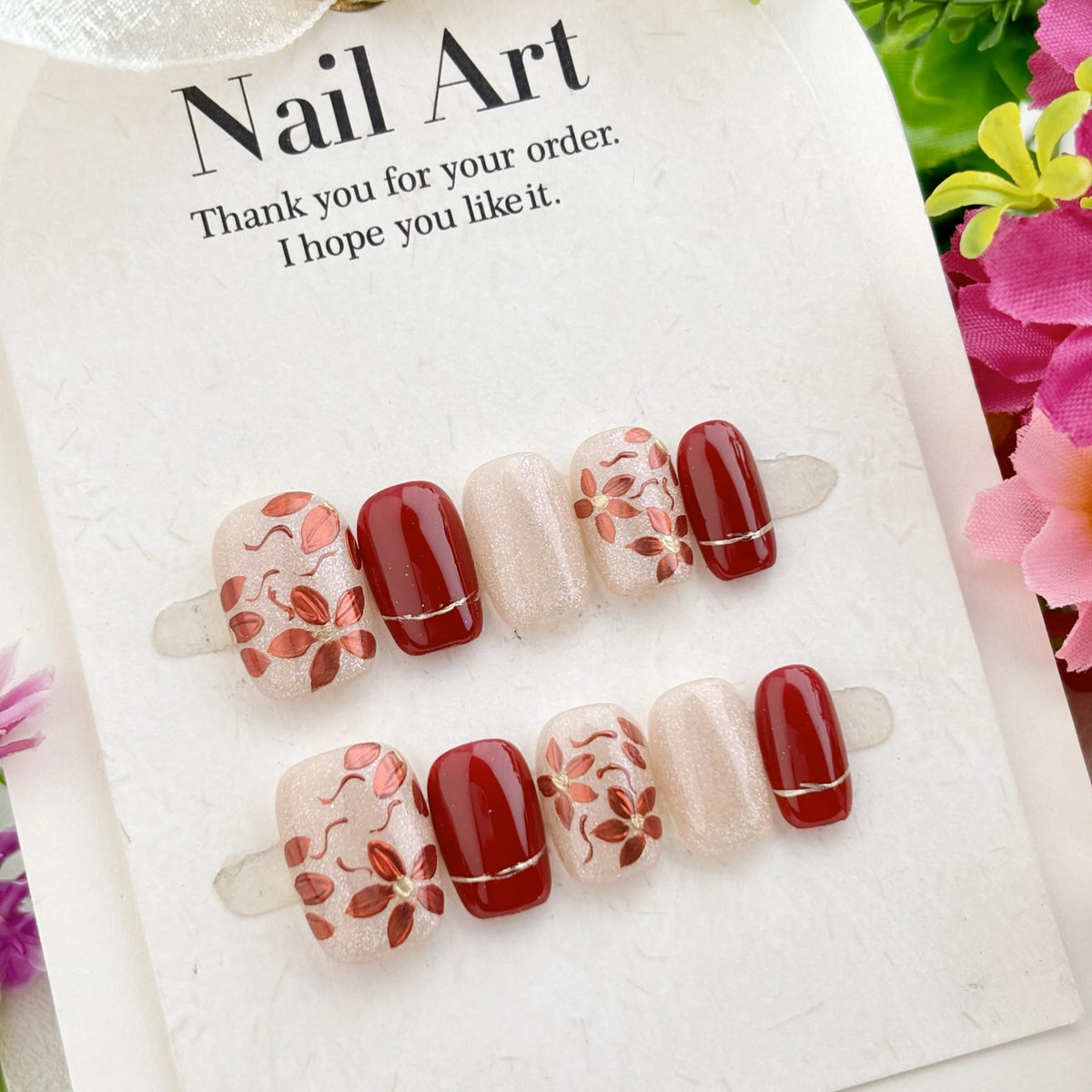 High-End Handmade Wearable Short Nails, Autumn and Winter Retro Red-Brown Nails, Elegant Hand-Painted Flower Fake Nail Stickers, with a Nail Tool Set